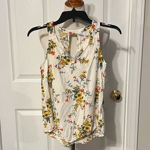 Old Navy Floral Sleeveless Blouse - Cream and Multicolor